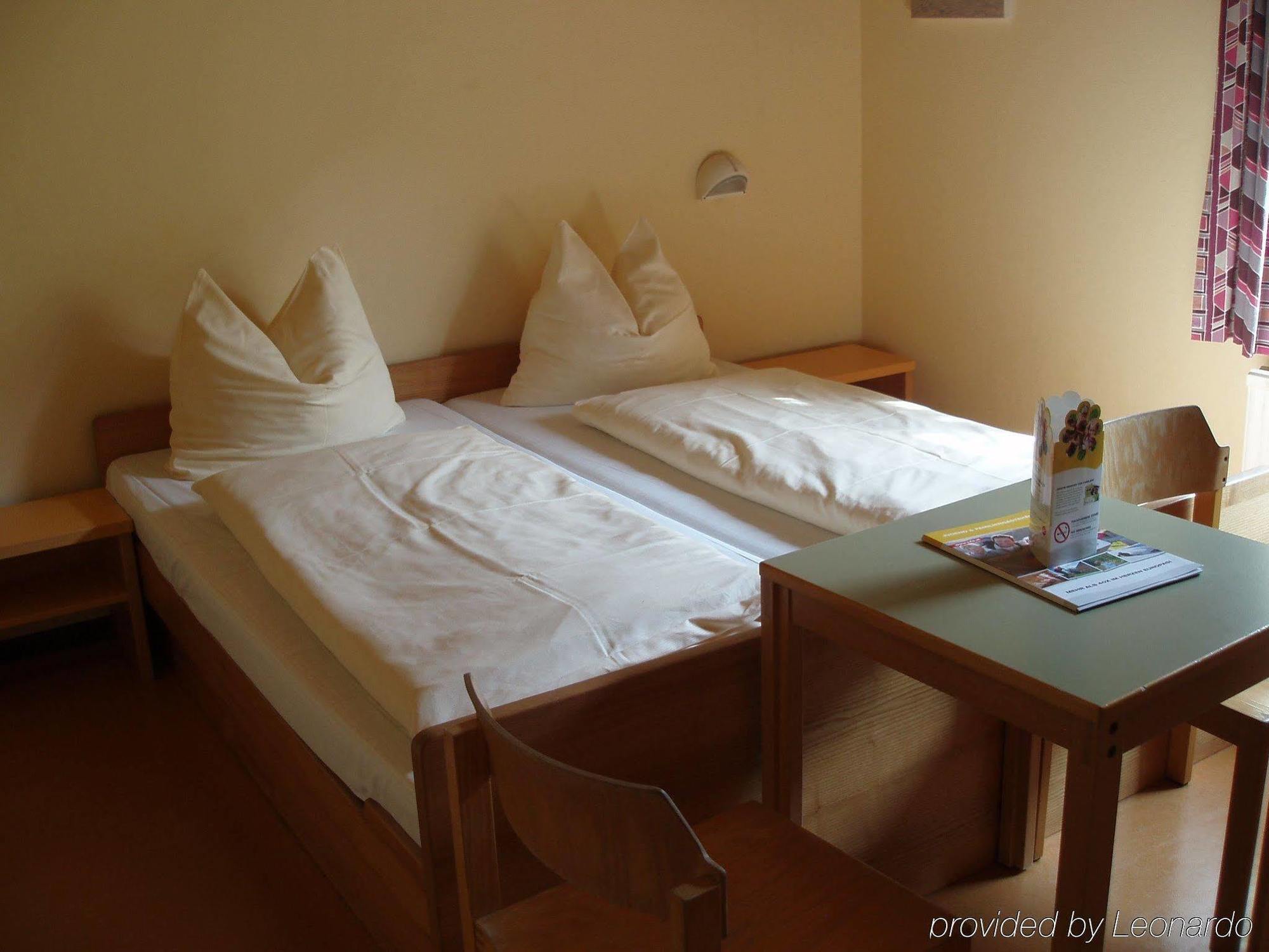 Jufa St. Martin Hotell Sankt Martin am Tennengebirge Rom bilde