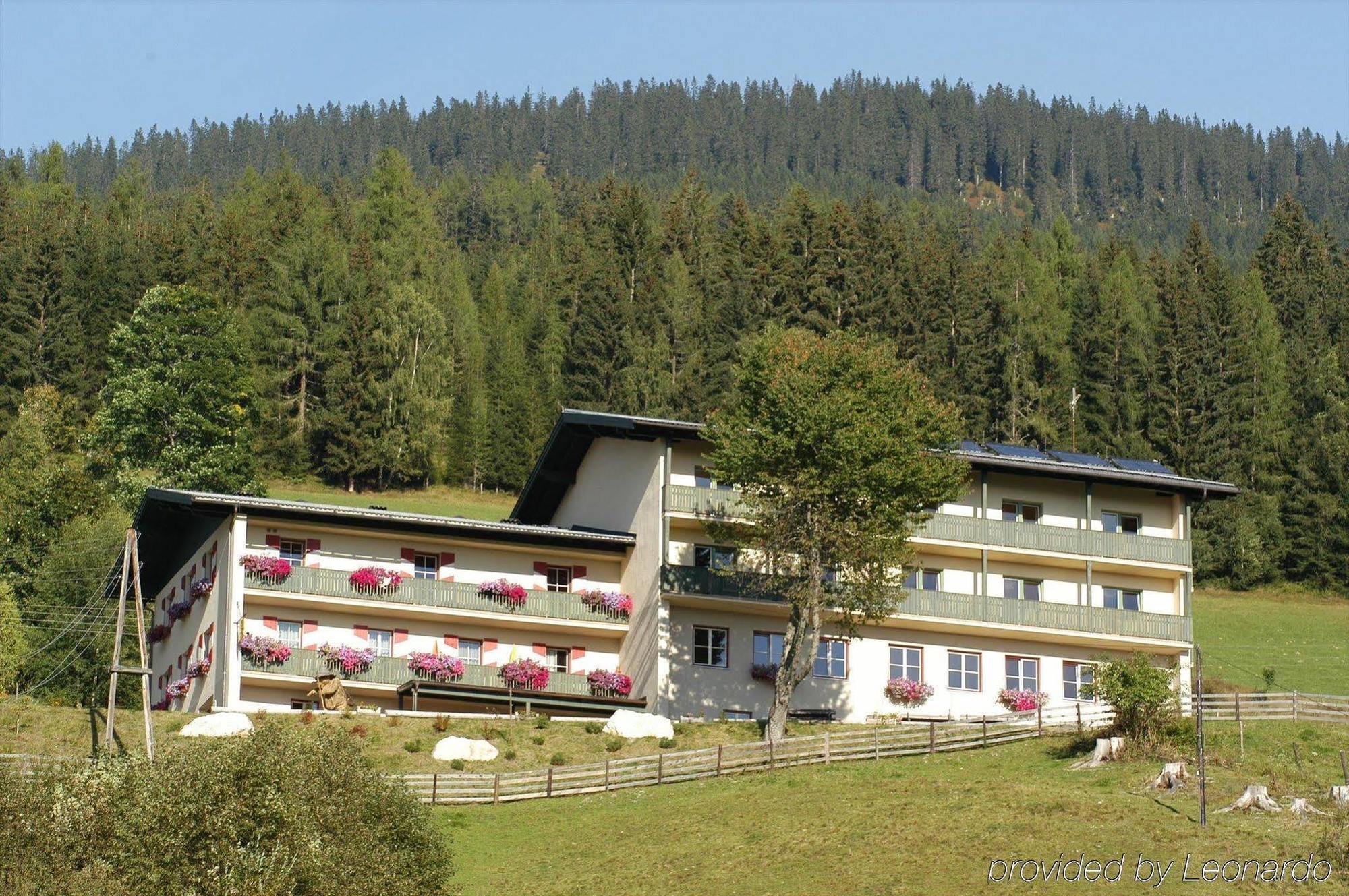 Jufa St. Martin Hotell Sankt Martin am Tennengebirge Eksteriør bilde