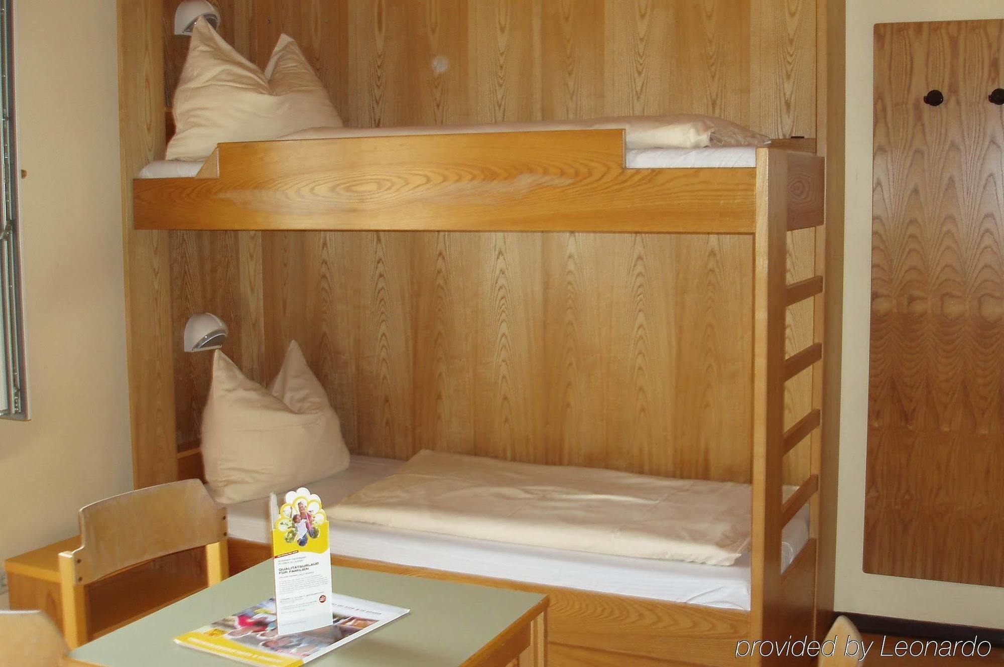 Jufa St. Martin Hotell Sankt Martin am Tennengebirge Rom bilde